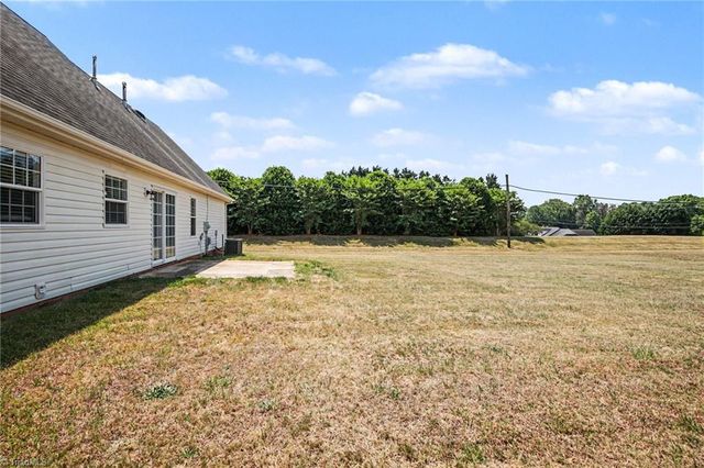 698 Retford Park Lane, Kernersville, NC 27284
