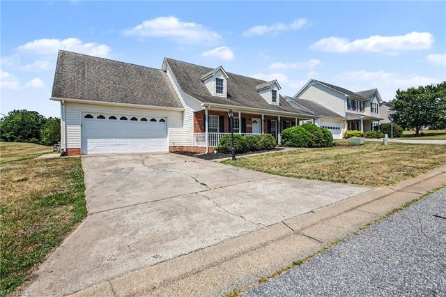 698 Retford Park Lane, Kernersville, NC 27284