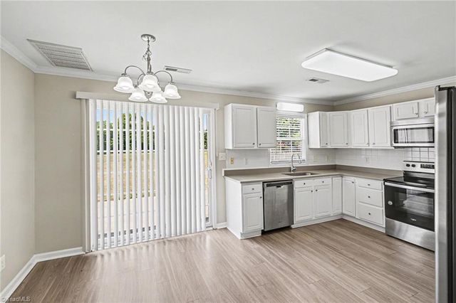 698 Retford Park Lane, Kernersville, NC 27284