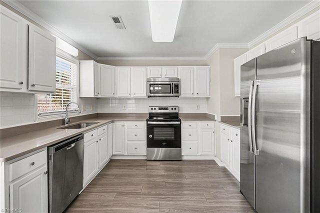 698 Retford Park Lane, Kernersville, NC 27284