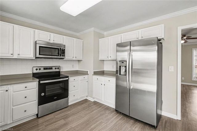 698 Retford Park Lane, Kernersville, NC 27284