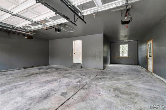 961 Weatherstone Drive, St Charles, MO 63304