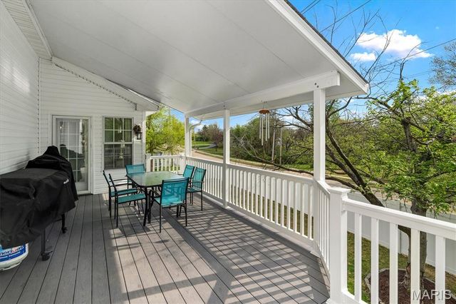 961 Weatherstone Drive, St Charles, MO 63304