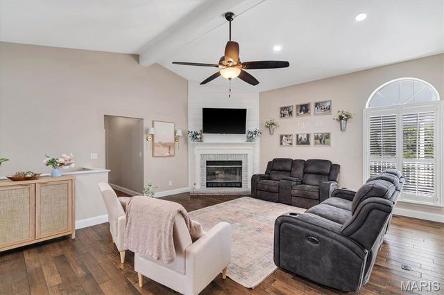 961 Weatherstone Drive, St Charles, MO 63304