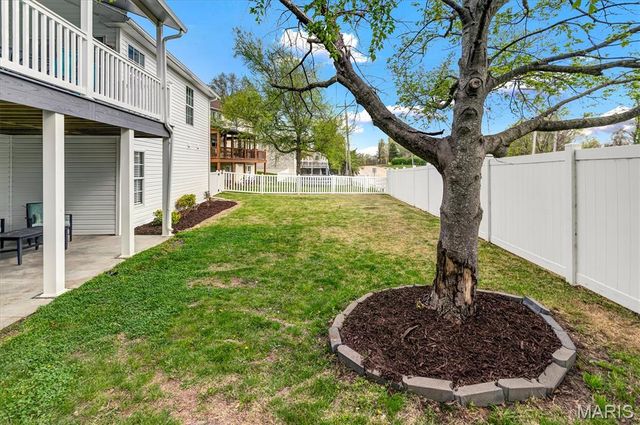 961 Weatherstone Drive, St Charles, MO 63304