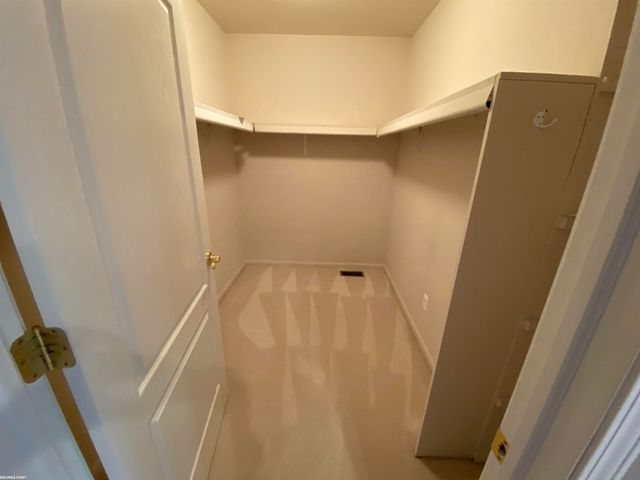 21597 Pinnacle Court, Macomb Twp, MI 48042