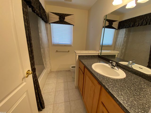 21597 Pinnacle Court, Macomb Twp, MI 48042