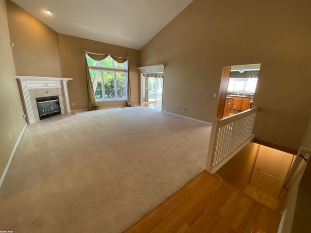 21597 Pinnacle Court, Macomb Twp, MI 48042