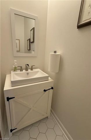 1915 S Union Grove Road, Lexington, NC 27295