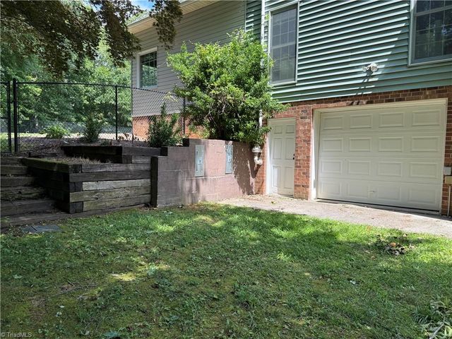 1915 S Union Grove Road, Lexington, NC 27295