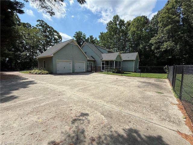 1915 S Union Grove Road, Lexington, NC 27295