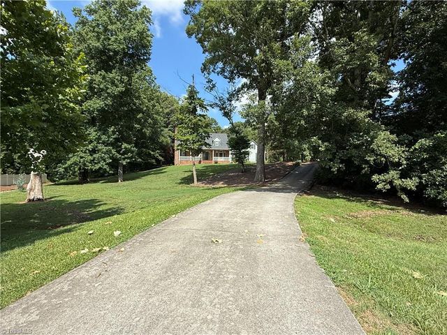 1915 S Union Grove Road, Lexington, NC 27295