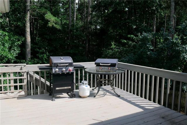 1105 Secret Cove Drive, Sugar Hill, GA 30518