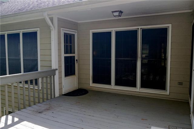 1105 Secret Cove Drive, Sugar Hill, GA 30518