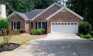 1105 Secret Cove Drive, Sugar Hill, GA 30518