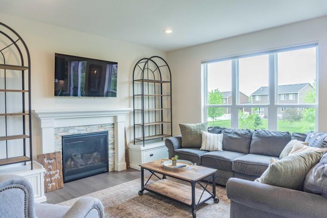 1206 Crosswinds Way, Waconia, MN 55387