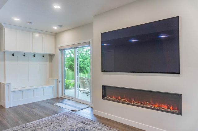1206 Crosswinds Way, Waconia, MN 55387