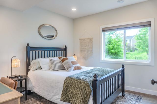 1206 Crosswinds Way, Waconia, MN 55387