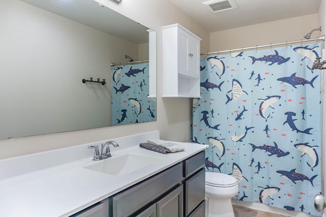1206 Crosswinds Way, Waconia, MN 55387