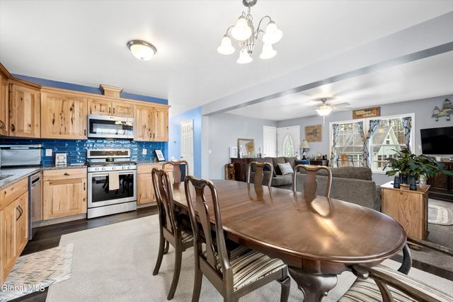 121 Friendship Drive, Broadalbin, NY 12025