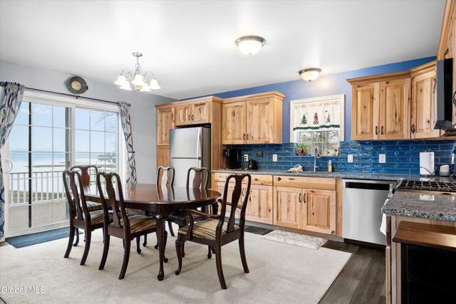 121 Friendship Drive, Broadalbin, NY 12025