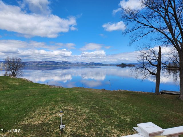 121 Friendship Drive, Broadalbin, NY 12025