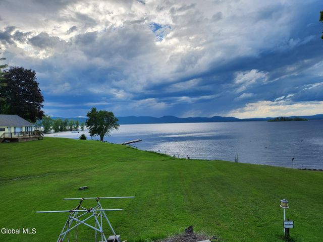 121 Friendship Drive, Broadalbin, NY 12025