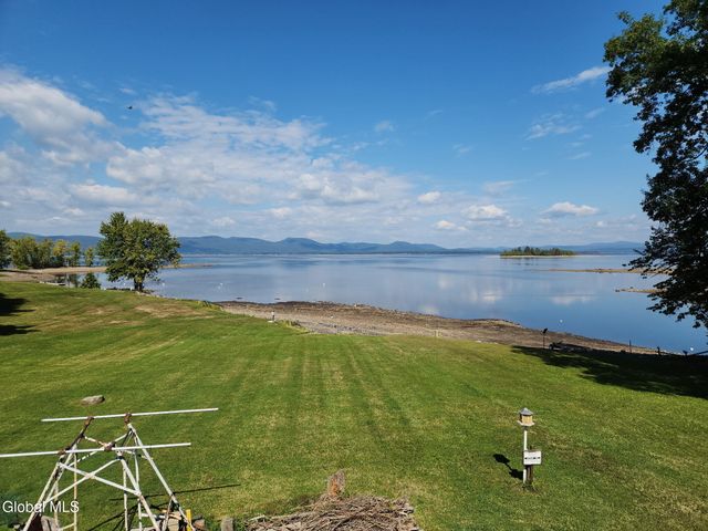 121 Friendship Drive, Broadalbin, NY 12025