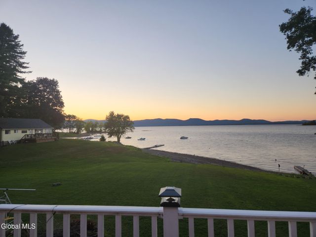 121 Friendship Drive, Broadalbin, NY 12025