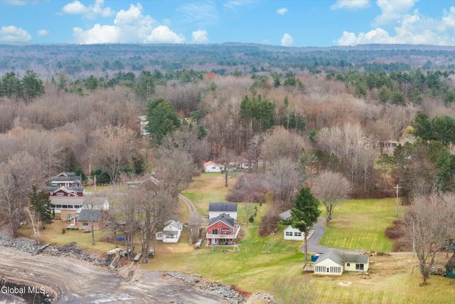 121 Friendship Drive, Broadalbin, NY 12025