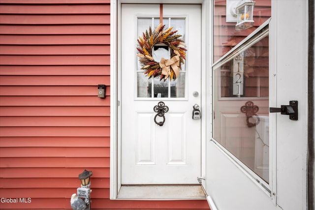 121 Friendship Drive, Broadalbin, NY 12025