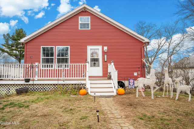 121 Friendship Drive, Broadalbin, NY 12025