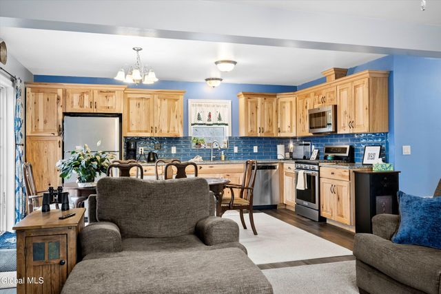 121 Friendship Drive, Broadalbin, NY 12025