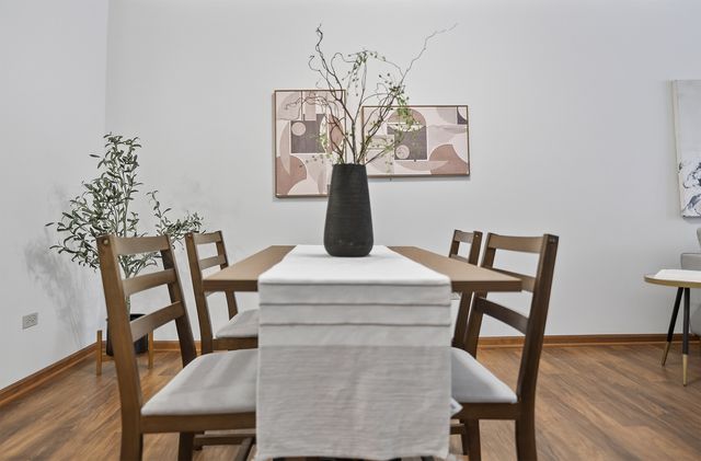 10 Ford Street 103, Geneva, IL 60134