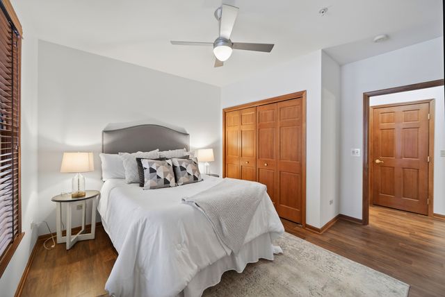 10 Ford Street 103, Geneva, IL 60134