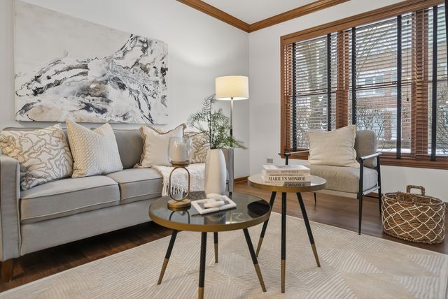 10 Ford Street 103, Geneva, IL 60134