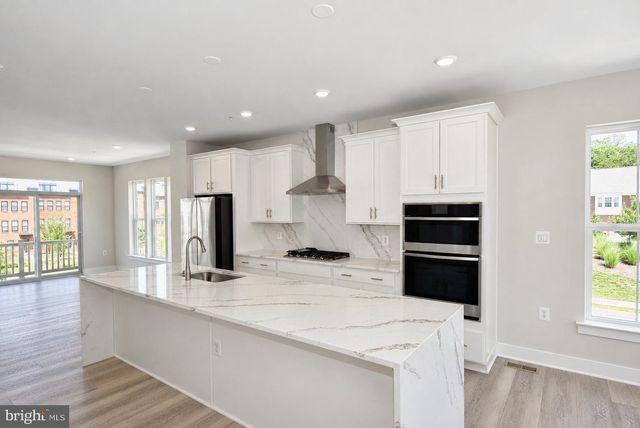 42126 HAZEL GROVE TER, Brambleton, VA 20148