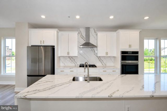 42126 HAZEL GROVE TER, Brambleton, VA 20148