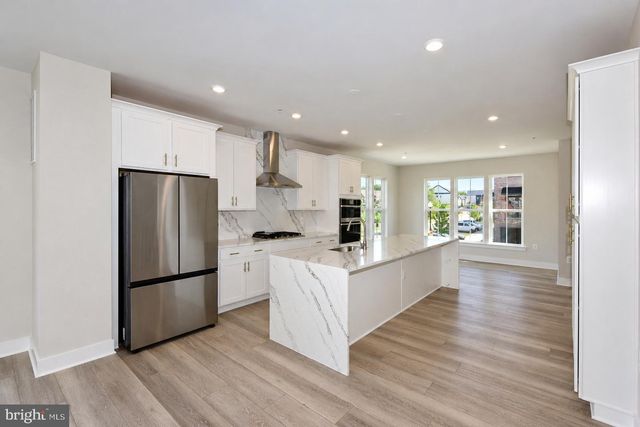 42126 HAZEL GROVE TER, Brambleton, VA 20148