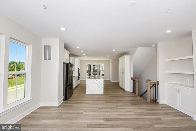 42126 HAZEL GROVE TER, Brambleton, VA 20148