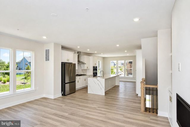 42126 HAZEL GROVE TER, Brambleton, VA 20148