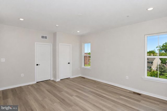 42126 HAZEL GROVE TER, Brambleton, VA 20148