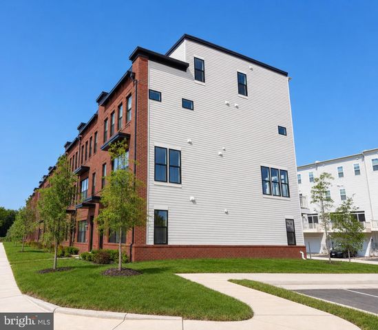 42126 HAZEL GROVE TER, Brambleton, VA 20148