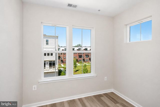 42126 HAZEL GROVE TER, Brambleton, VA 20148