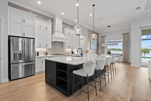 6353 ISLA DEL RAY AVENUE, Sarasota, FL 34240