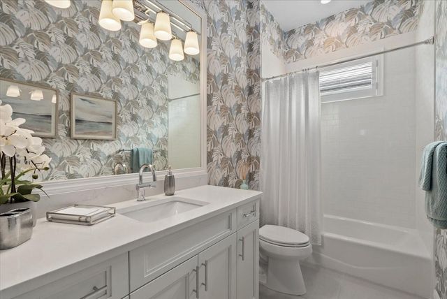 6353 ISLA DEL RAY AVENUE, Sarasota, FL 34240