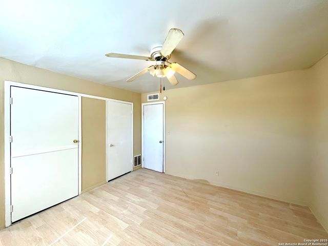 7042 Glen Mist, San Antonio, TX 78239