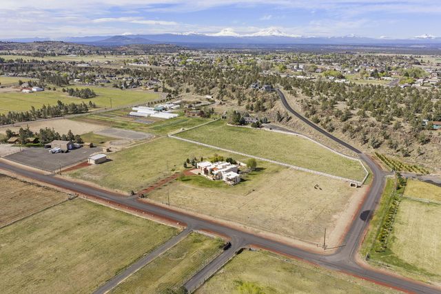 8955 NE 5th Street, Terrebonne, OR 97760