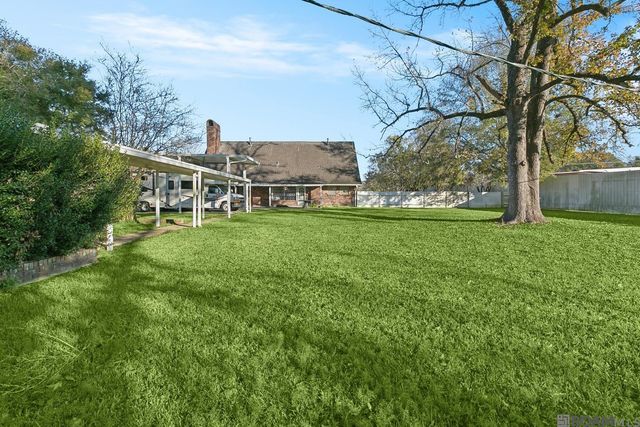 19533 Plank Rd, Zachary, LA 70791