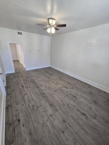 2137 S 16th STREET, Milwaukee, WI 53215